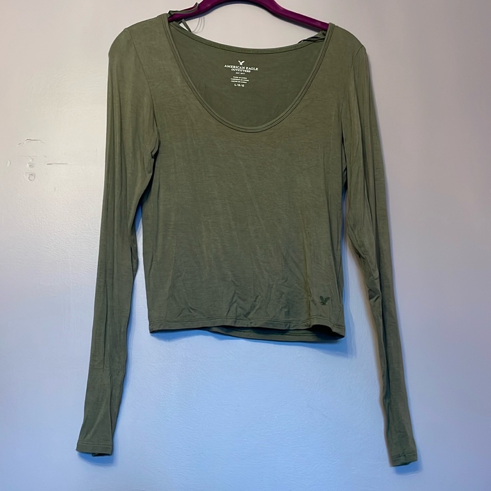 American Eagle long sleeve crop top